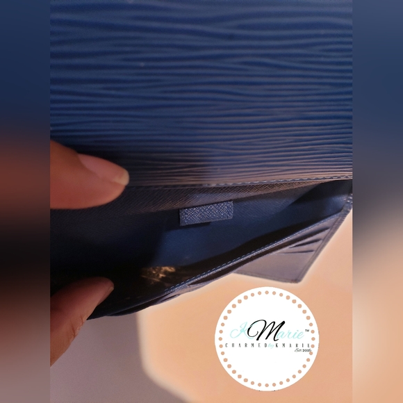 Authentic LOUIS VUITTON.                  Pochette Port Monet Credy Epi - Picture 9 of 10